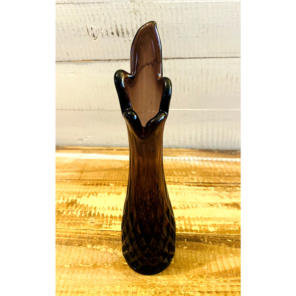 Vintage Mid Century Amethyst Purple Swung Vase 9" Tall - Picture 4 of 9